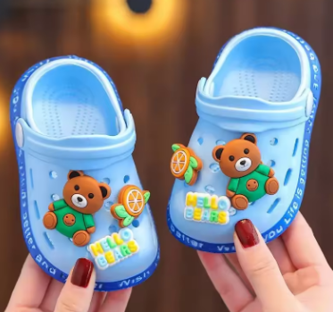 Children's Slippers Cute Cartoon Girls Boys with Soft Soles Baby Bags Perforated Shoes Home and Baby Sandals